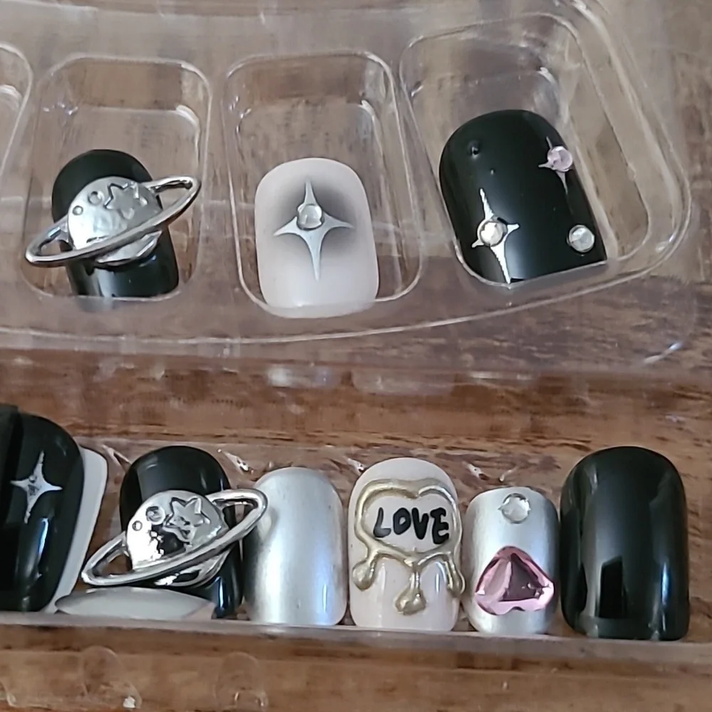 2/$16 3D Hearts Rhinestone Planet  Press On Nails